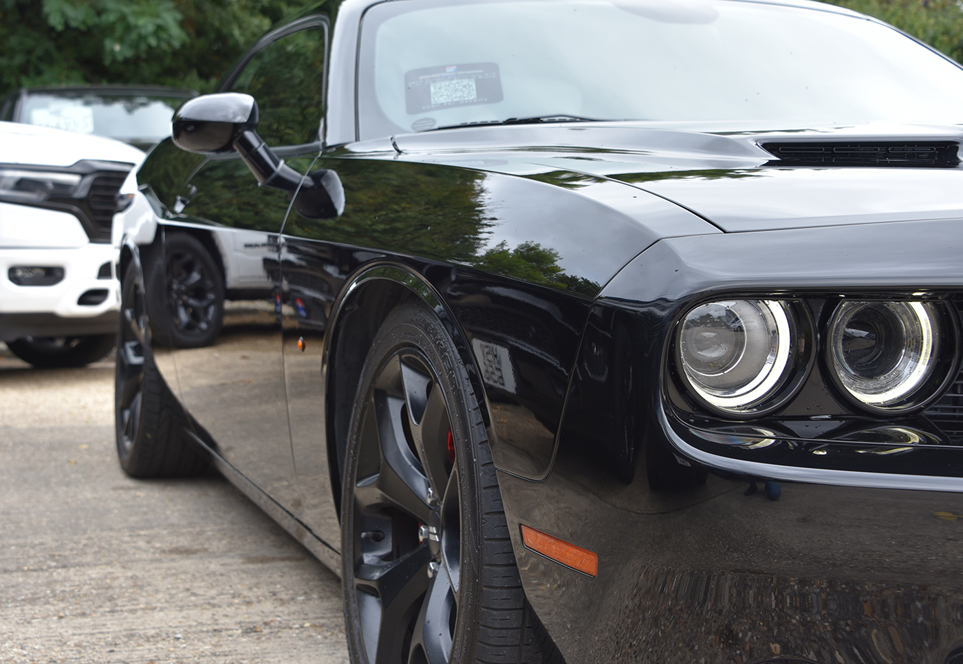 Dodge Challenger Right Side